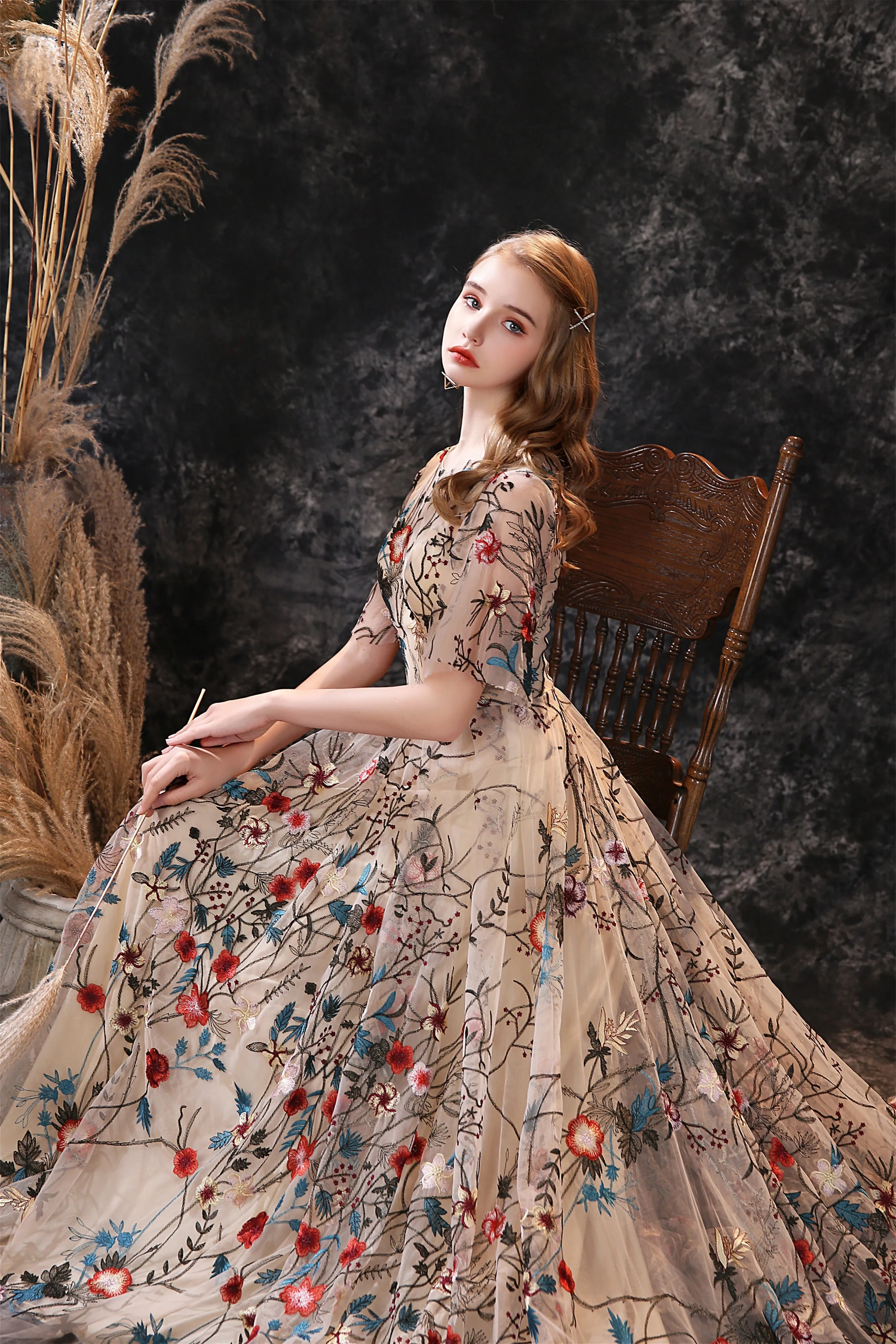 Floral Embroidery Long Tulle Short Sleeve Train Prom Dresses