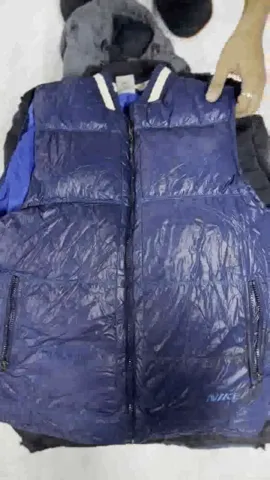 Nike Puffer Jackets - 22 Pieces