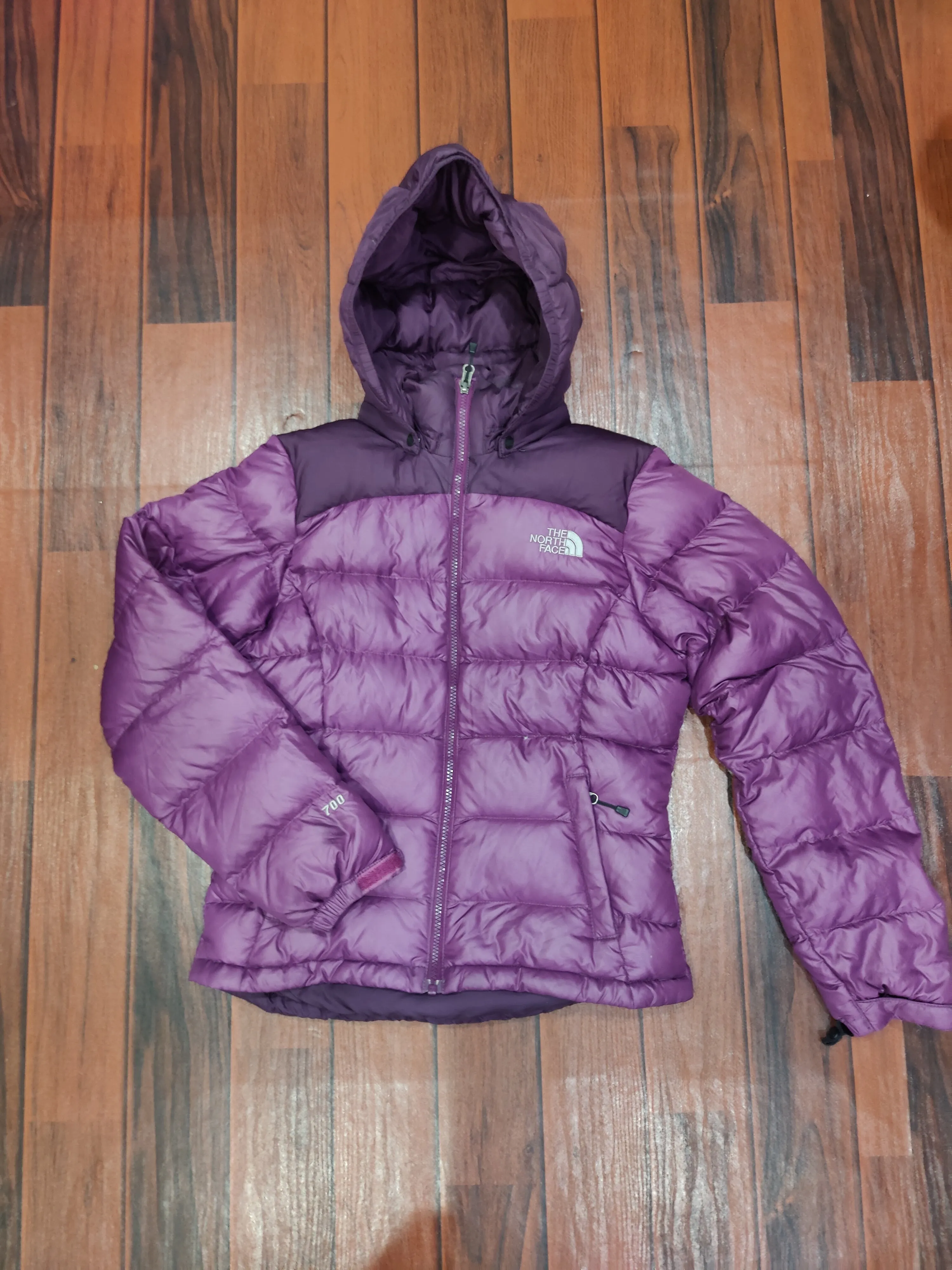 The North Face Puffer Jackets - 20 pieces