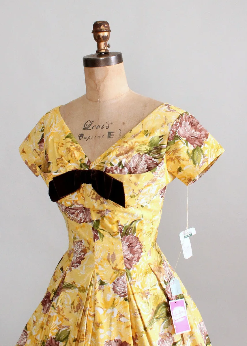 Vintage 1950s Sunshine Garden Floral Dress NOS